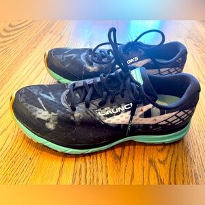 Brooks Launch 3 black and teal sneakers running shoes sz 10